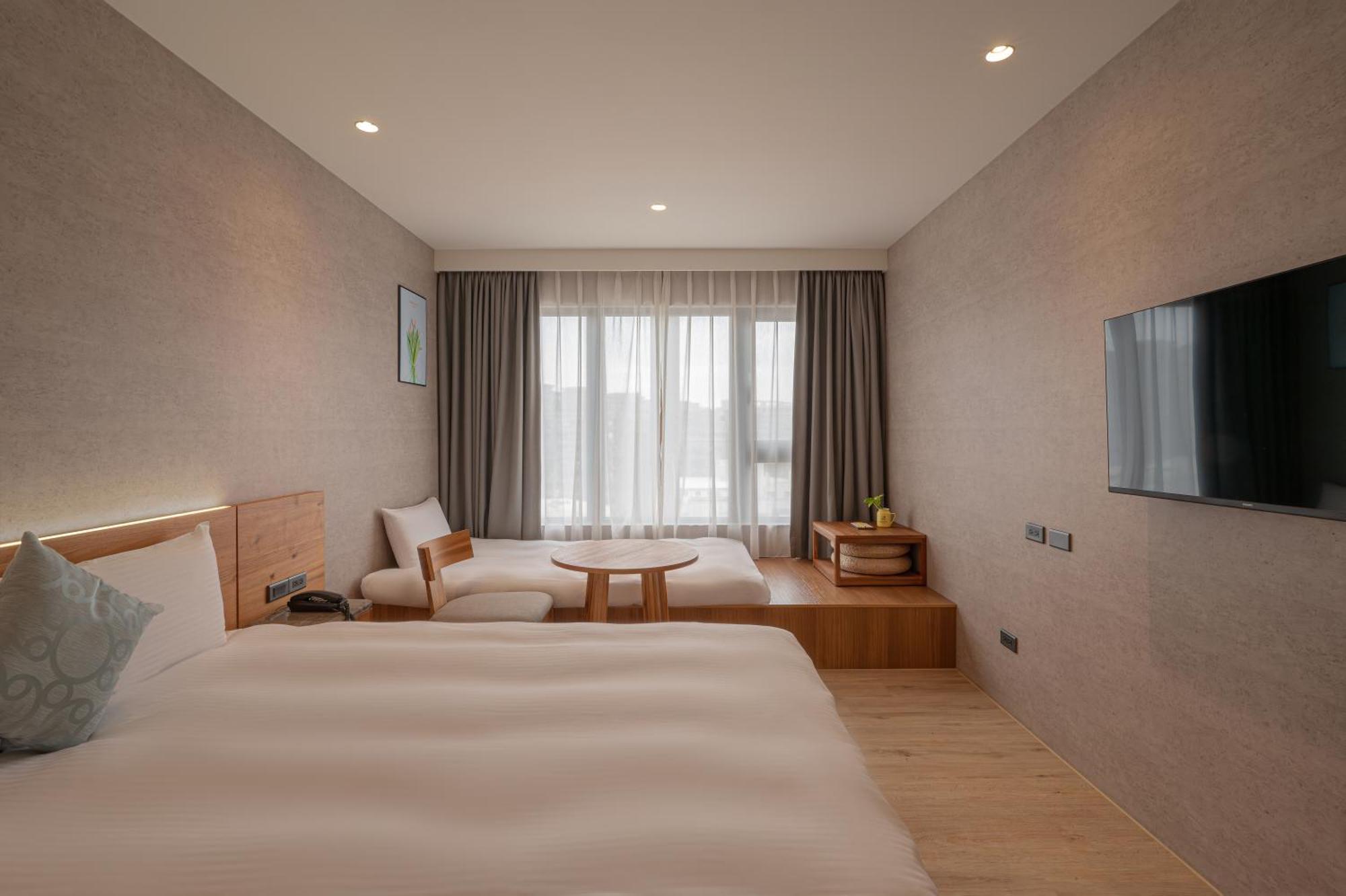 In Joy Hotel Taichung Exterior foto