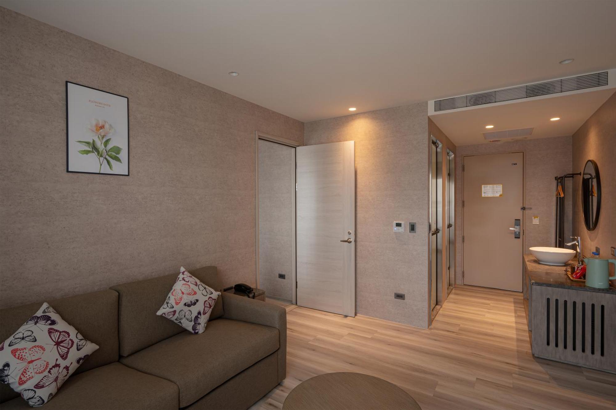 In Joy Hotel Taichung Exterior foto